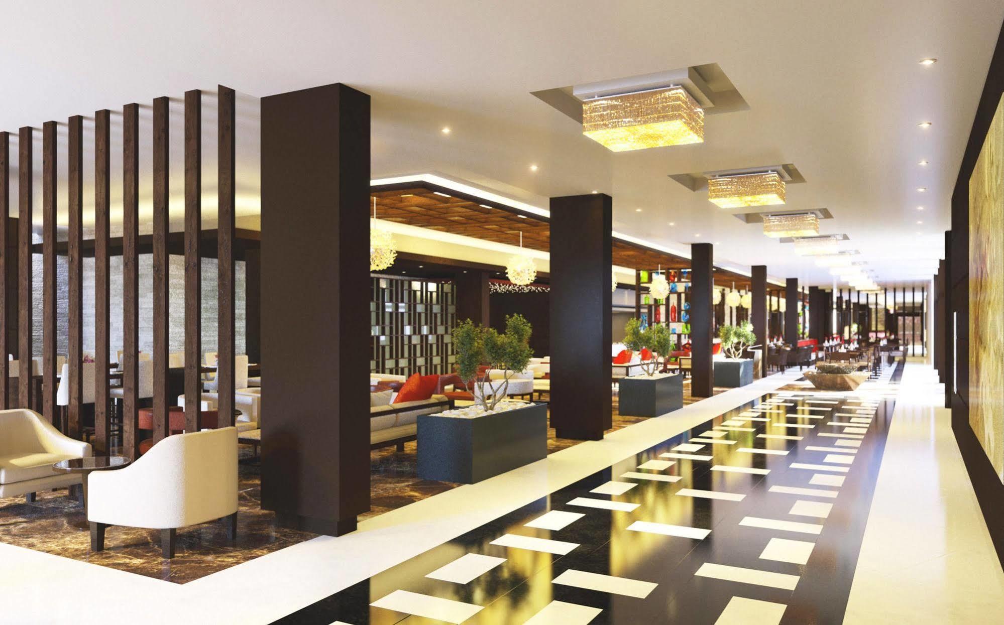 Doubletree By Hilton Nairobi Hotel Bagian luar foto